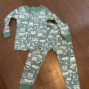 Hanna Andersson Forest Print Pajama Set